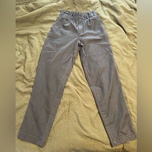 Universal Thread grey women’s pants